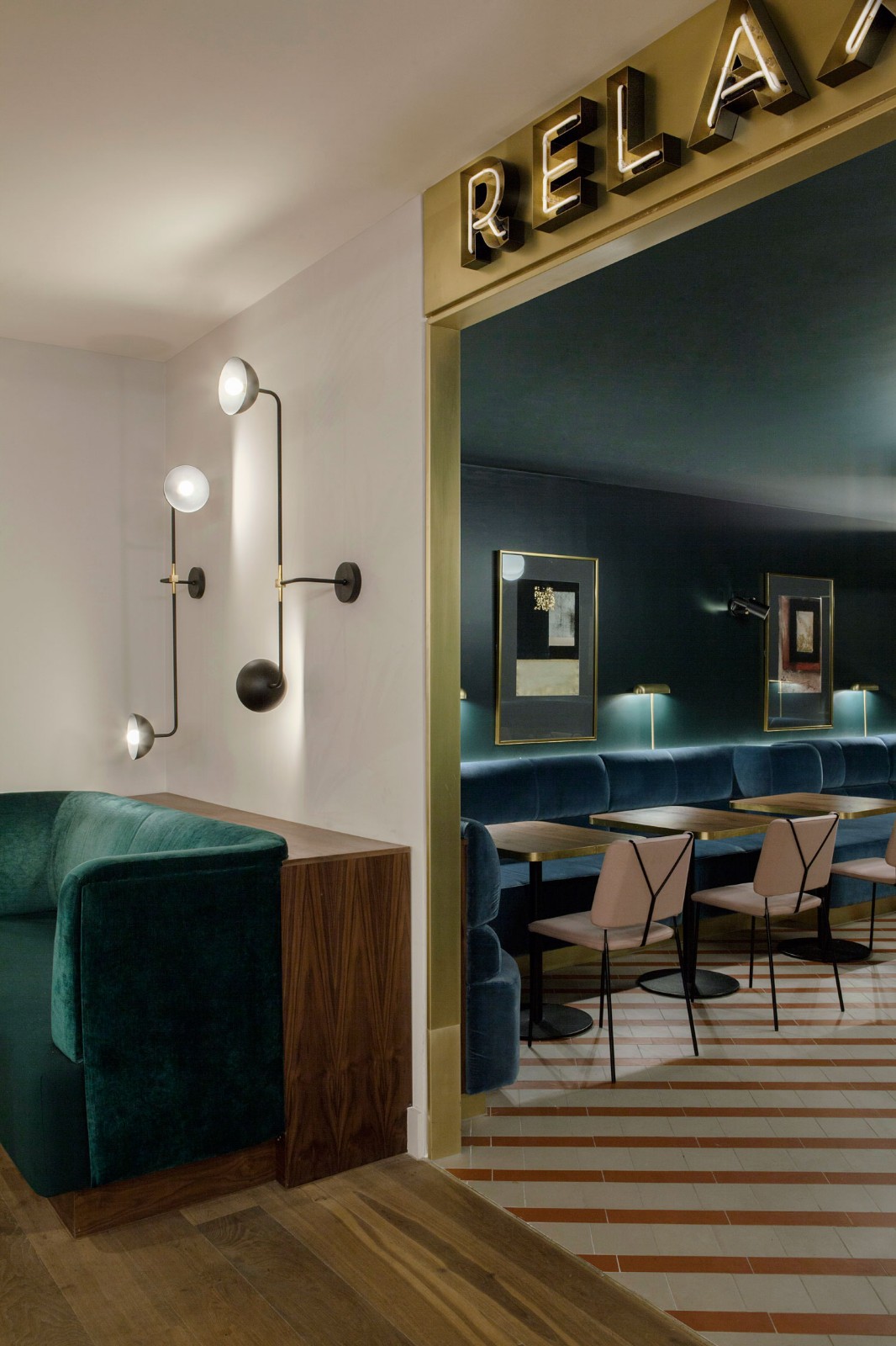 都柏林亚历克斯酒店,个性化定制空间,传统与现代交融-1