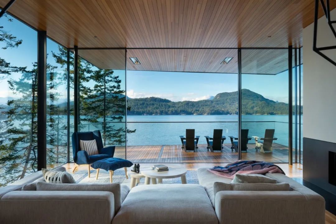 温哥华鲍文岛现代小屋 | 绿色屋顶与自然共生-17