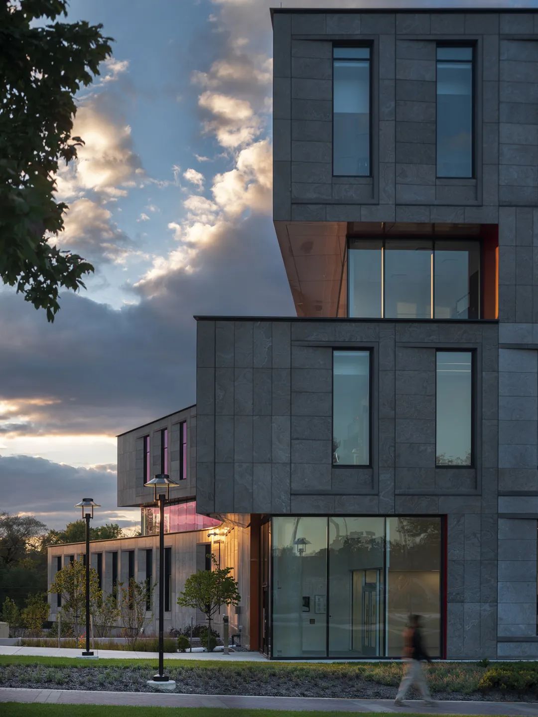 摩根州立大学学生服务中心丨美国巴尔的摩丨Teeple Architects 与 GWWO Architects-32