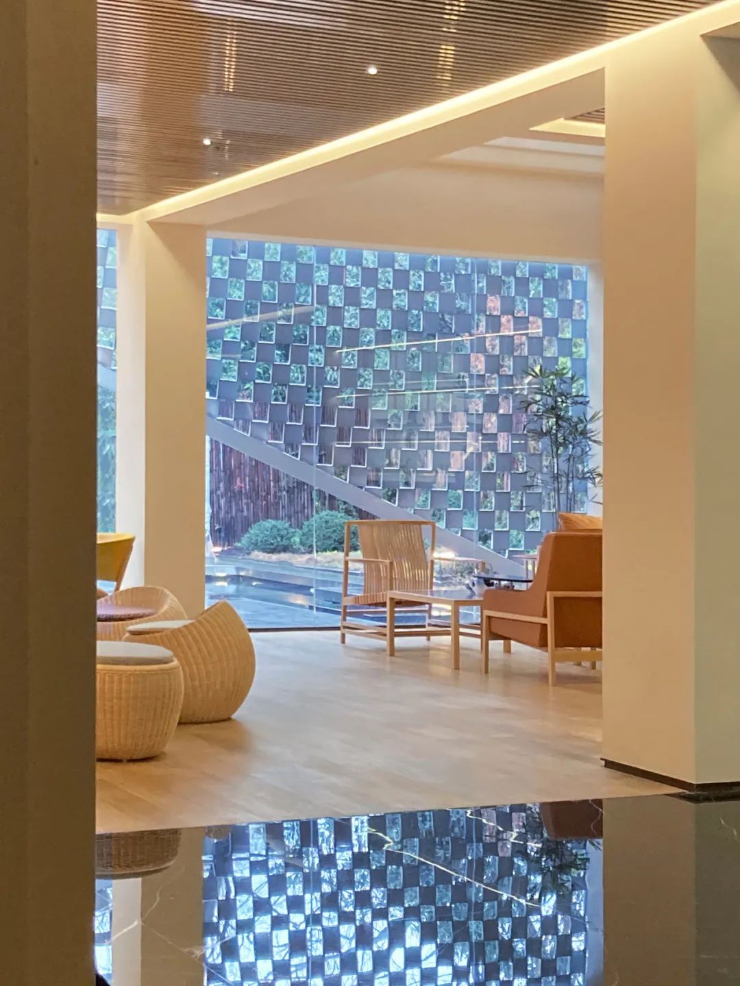 藤编、原木、大理石，自然稳重的空间气场｜寻常设计-38