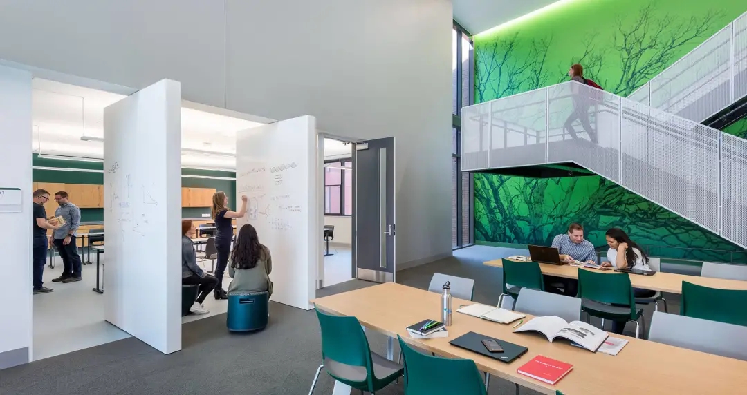 美国比尔里卡纪念高中丨暂无-23