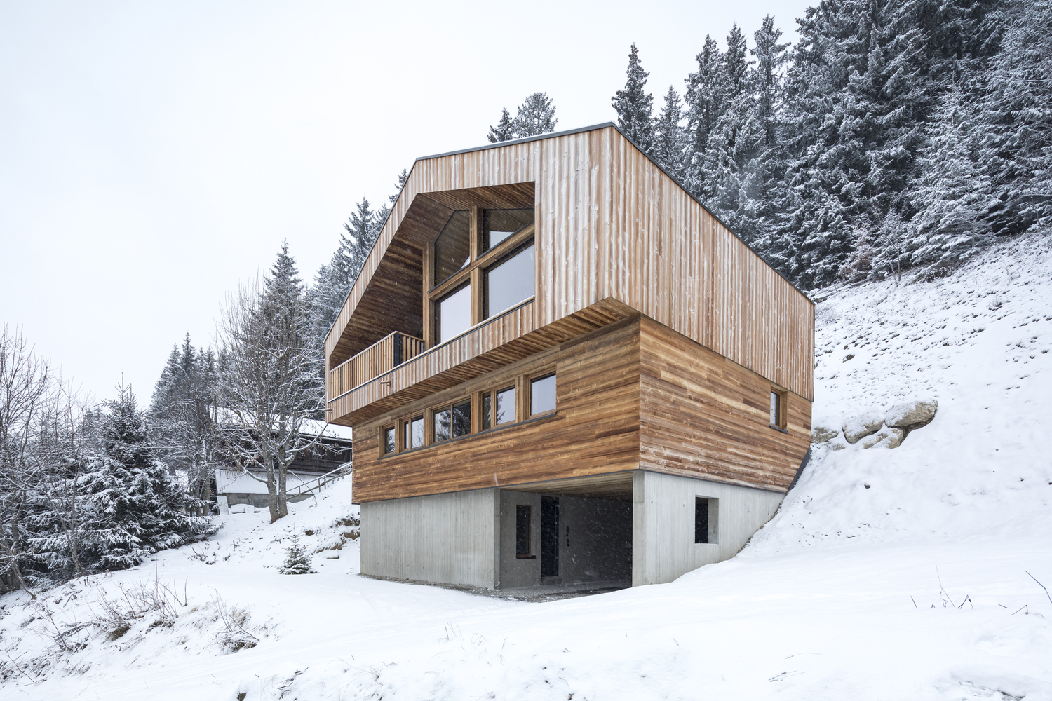 Mountain House  Studio Razavi architecture-46