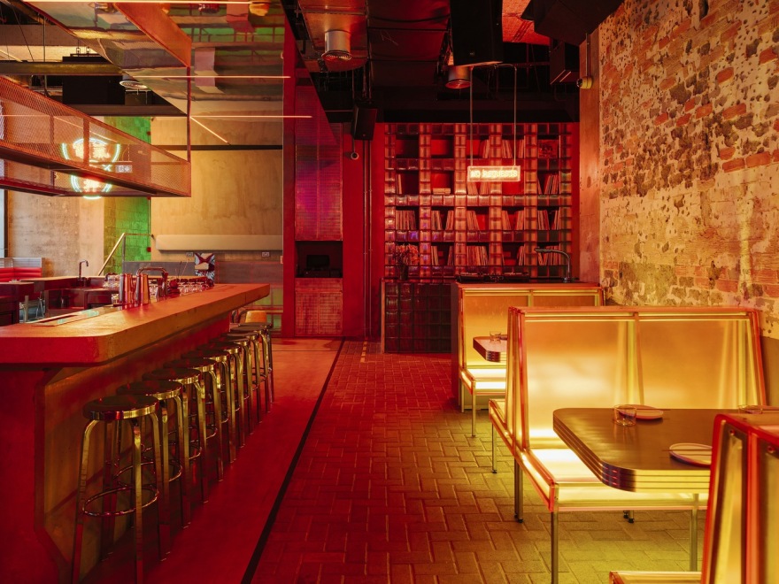 Electric Pawn Shop · 复古未来主义酒吧设计丨Accent Design Group-33