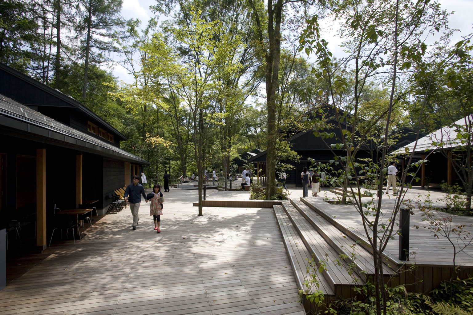 榆树露台 · 融入自然的休闲商业空间丨日本长野丨东环境·建筑研究所,都市环境照明研究所(ICE)等-31