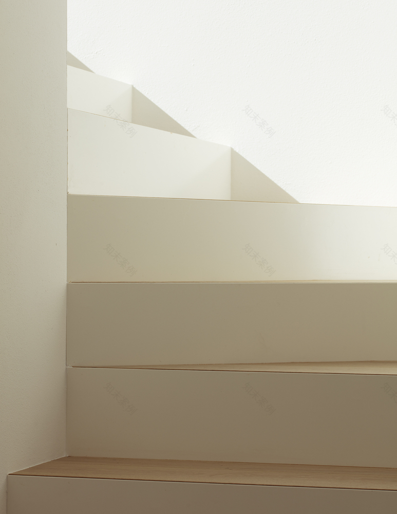 意大利 Bassano del Grappa 公寓的精致室内设计-27