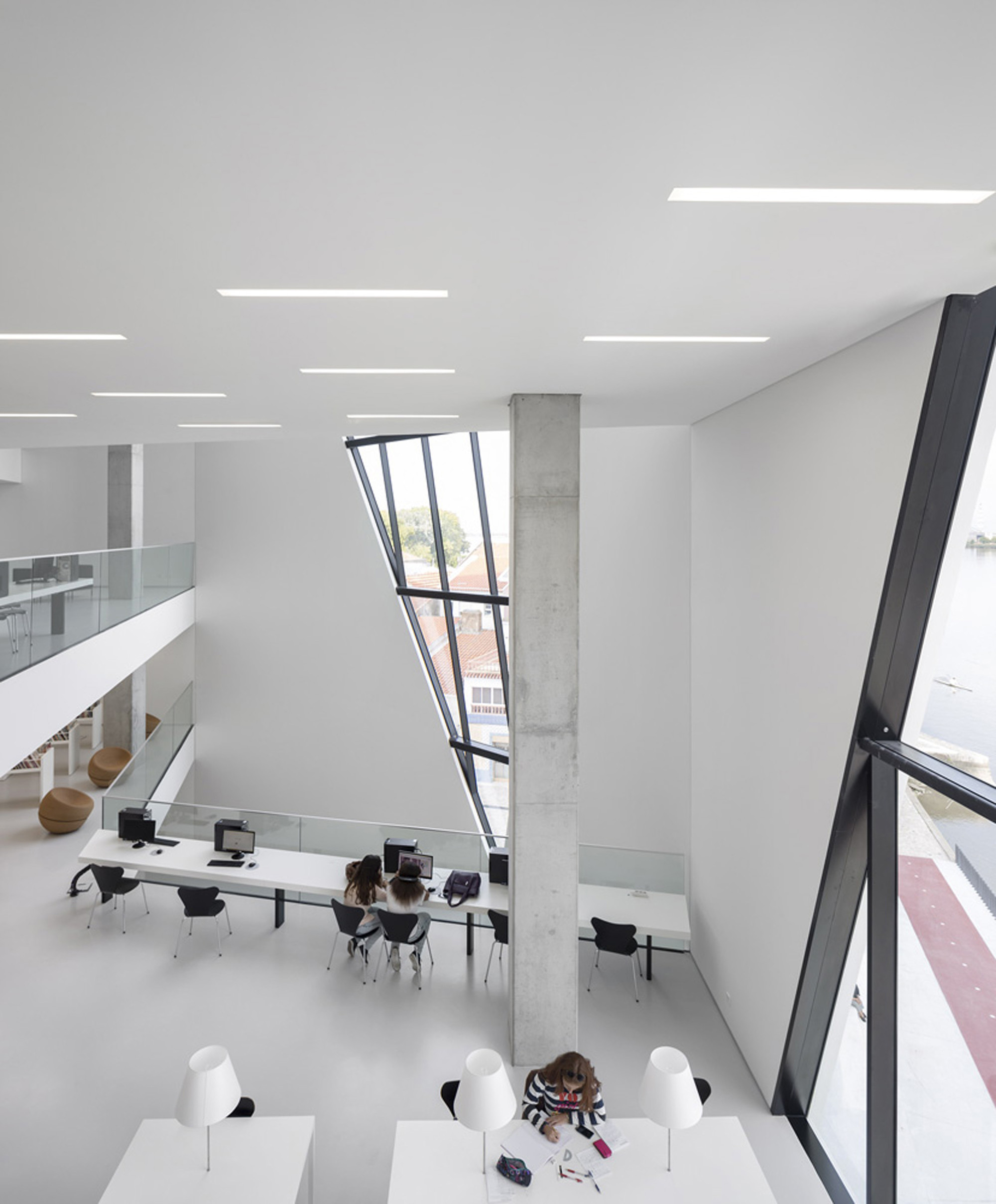 Vila Franca de Xira Municipal Library / Miguel Arruda Arquitectos Associados-32