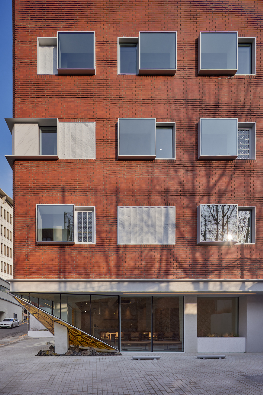 九个窗户，S·E·E·D 房屋丨韩国首尔丨S.E.E.D haus-31