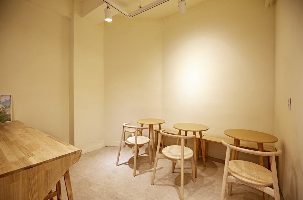 首尔 7 坪小空间，打造温馨治愈系咖啡馆-4