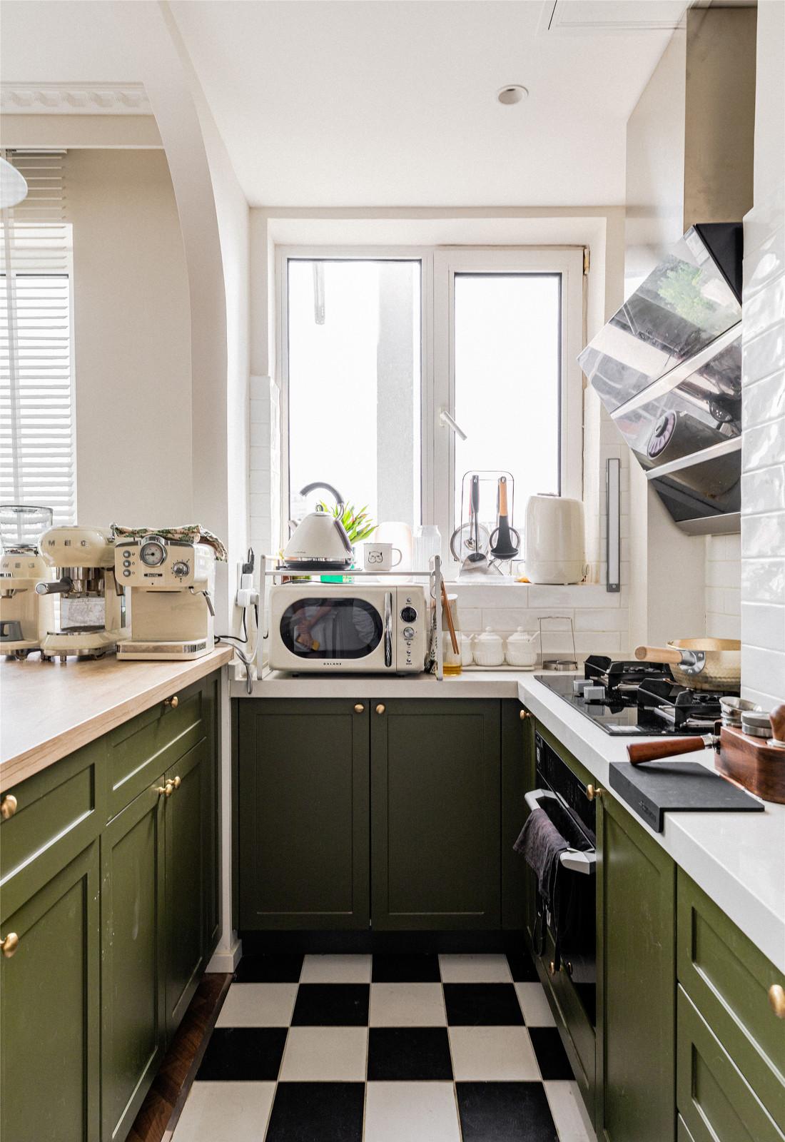 复古绿调优雅独居-18