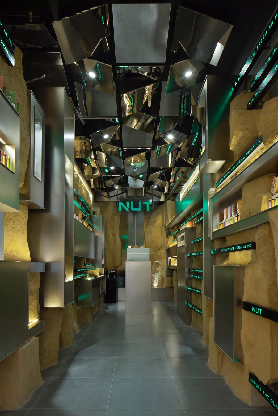 电子烟品牌NUT赛博朋克主题概念店设计 - 米尚丽零售设计网 MISUNLY- 美好品牌店铺空间发现者-3