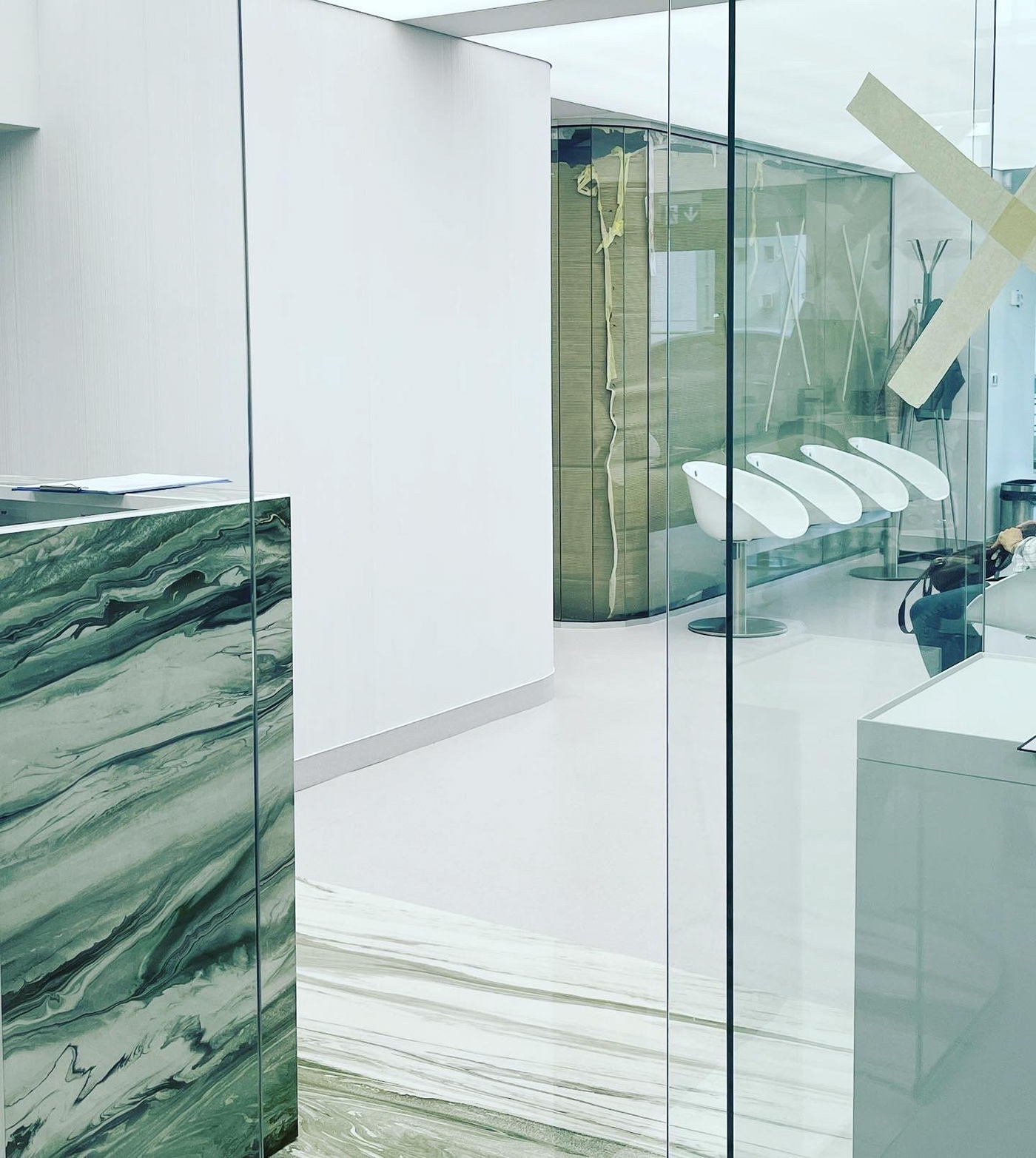 雅西的美容诊所丨罗马尼亚雅西丨Teodora Brincus + Oblic studio-9