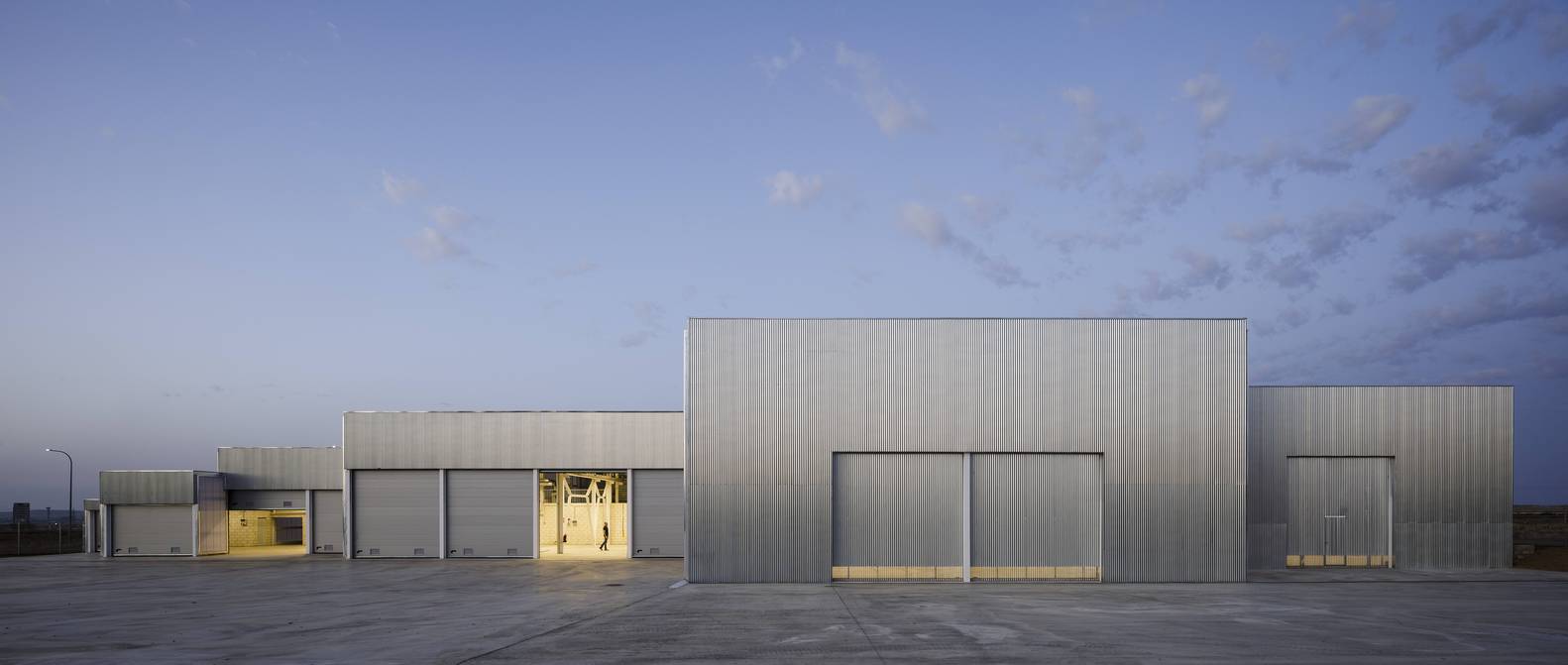 西班牙 Villanueva de la Serena 工业建筑设计丨Estudio Arquitectura Hago-32