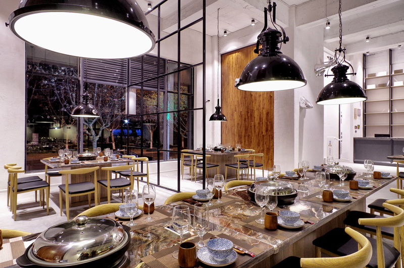 滇池畔的简约蒸汽海鲜餐厅-18