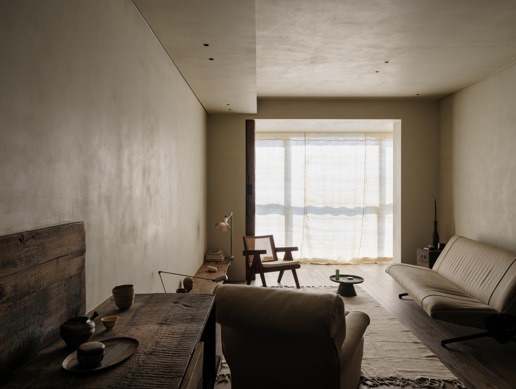 A Young Artist’s Home in Collected Time / Mountain Soil Interior Design-27