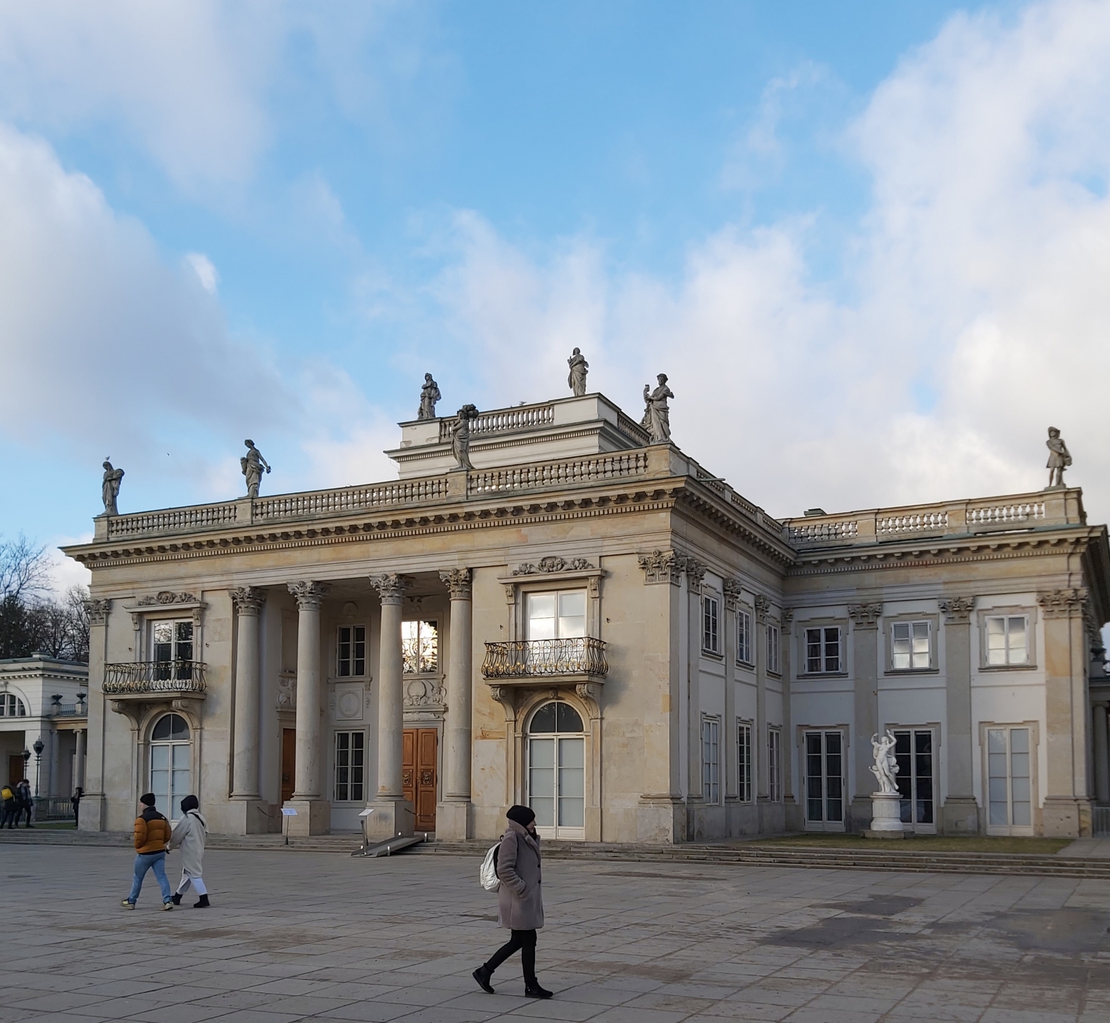 华沙皇家浴场公园内的岛屿宫丨波兰华沙丨蒂尔曼·冯·加默伦,多米尼克·梅林等-109