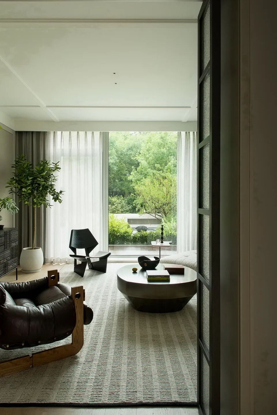 栖于自然与极简之间:一位服装设计师的治愈之家丨中国北京丨尚层装饰-40