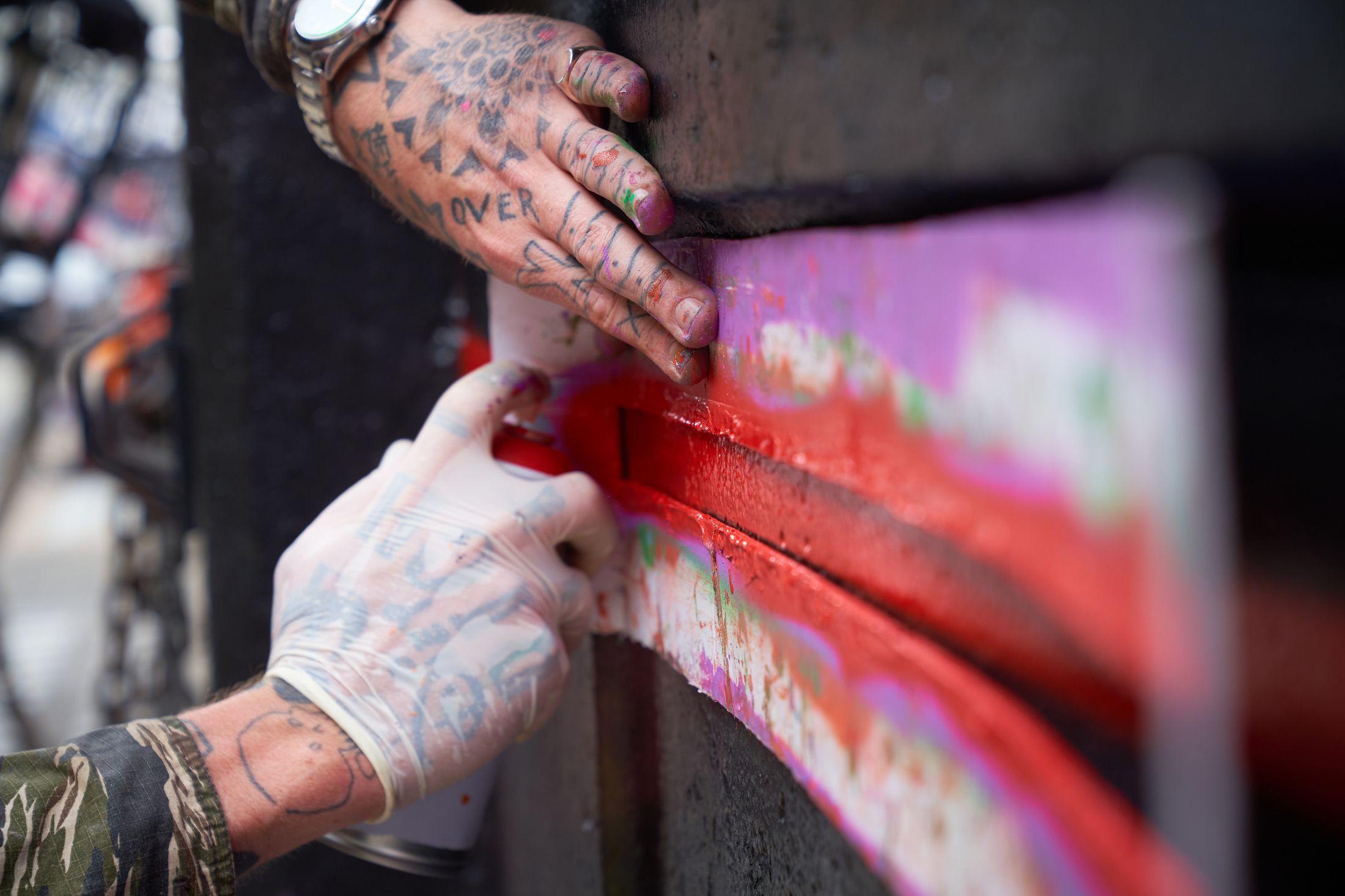 伦敦街头爱情壁画-7