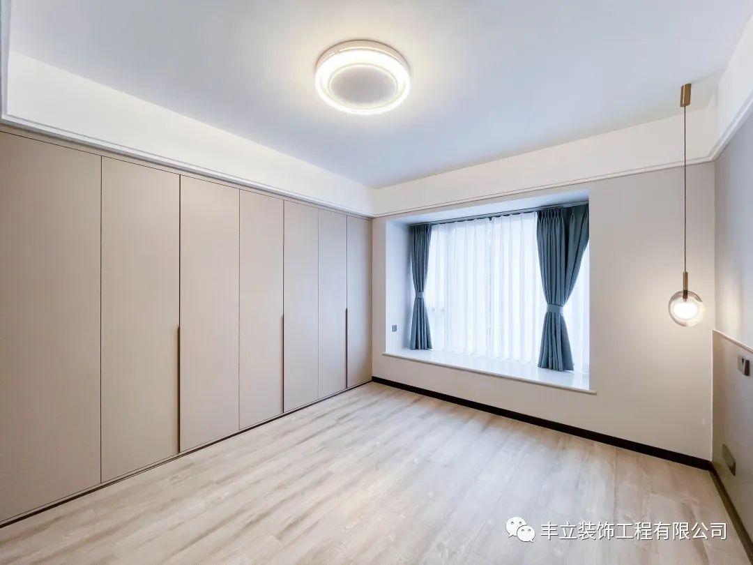 130㎡现代简约三口之家-47