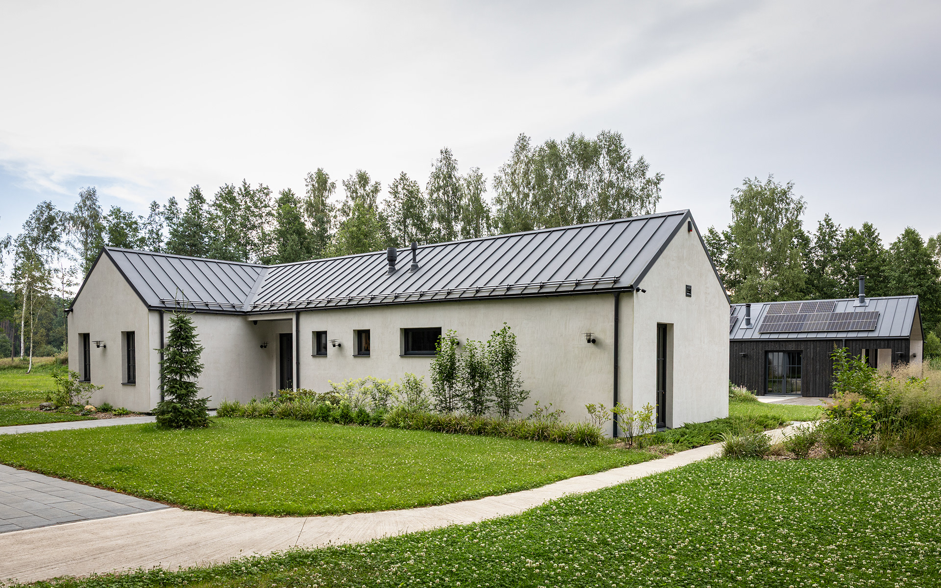 拉脱维亚恩古雷私人花园设计丨景观建筑师Agnese Purvina-6