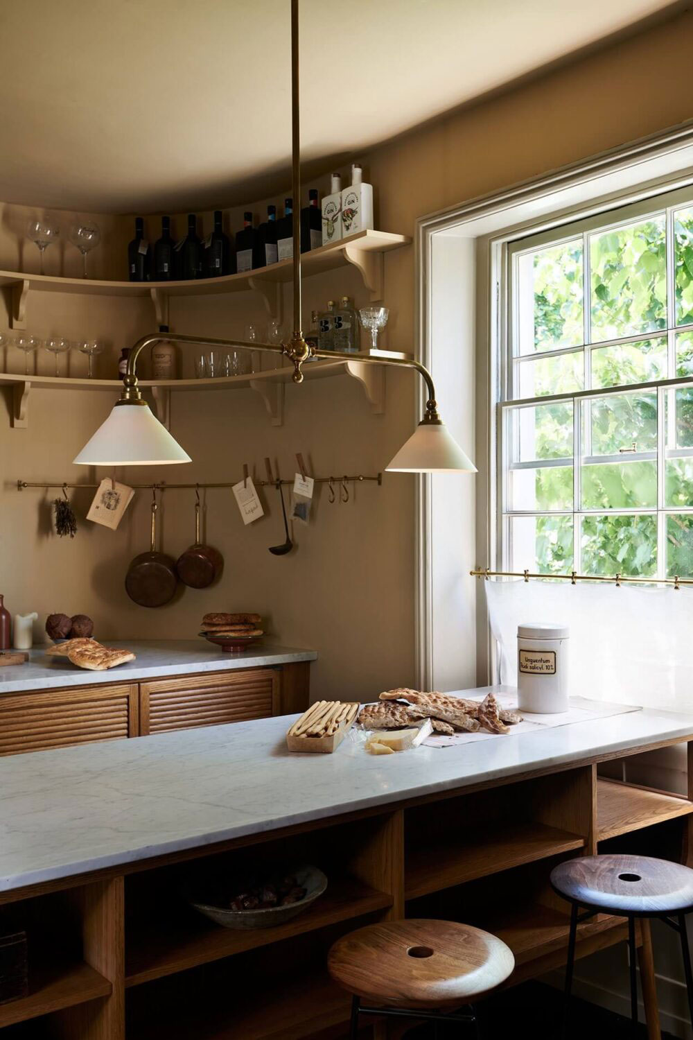 伦敦温馨活力木质厨房设计-8