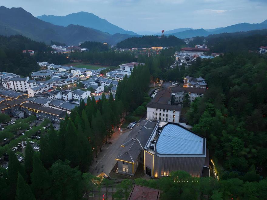 井冈山演艺中心提升改造项目丨东南大学建筑学院+东南大学建筑设计研究院有限公司-7