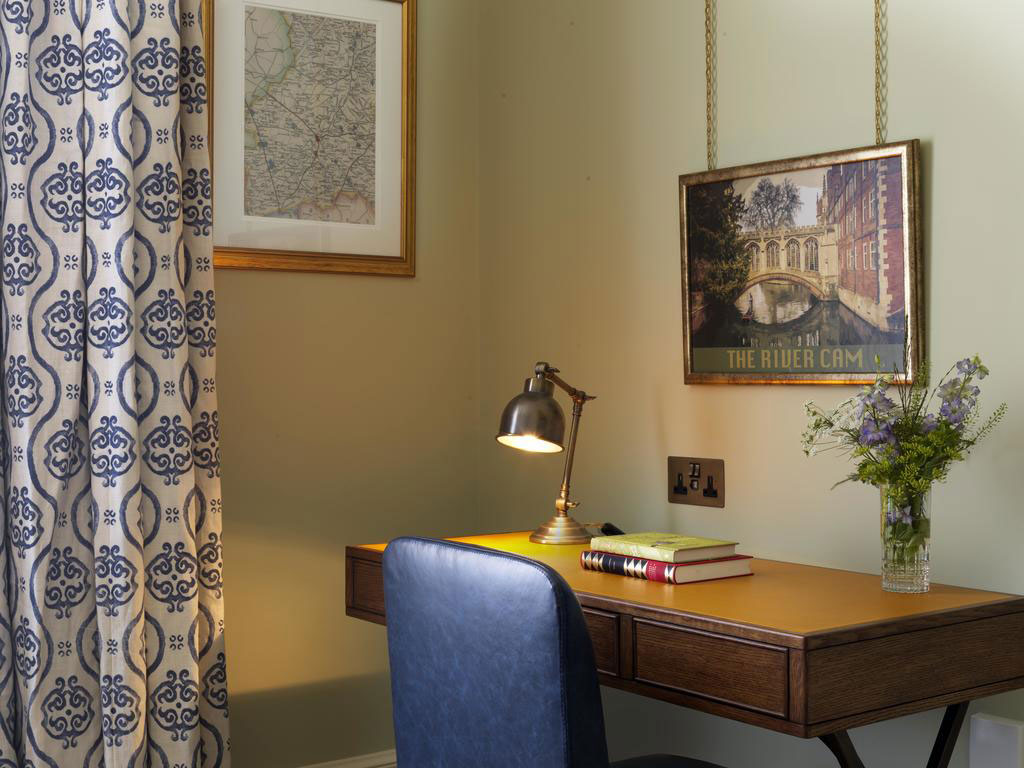 剑桥大学手臂酒店-12