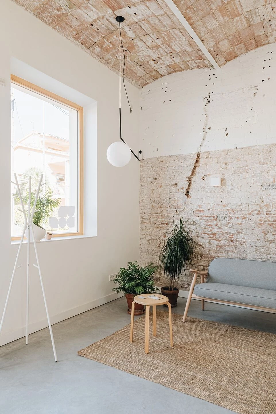 银行与家之间的建筑改造丨undos arquitectura-32