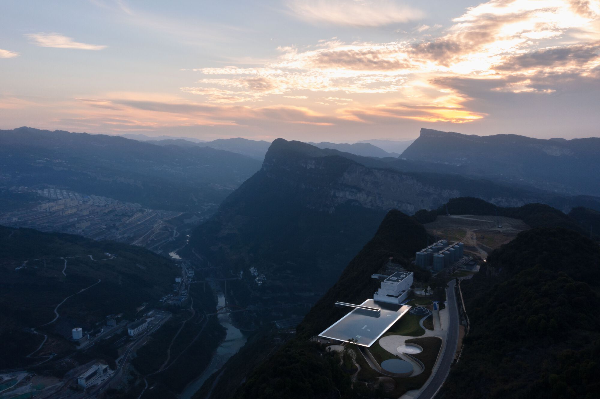 郎酒庄园敬天台悬崖酒文化接待体验中心丨中国四川丨理想建筑设计事务所-28