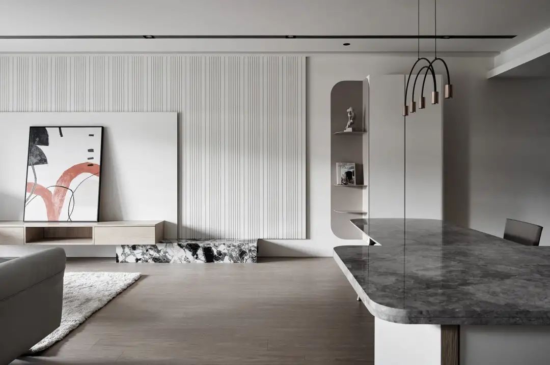 奶油色与白的优雅碰撞，岳蒙最新作品诠释空间魅力-6
