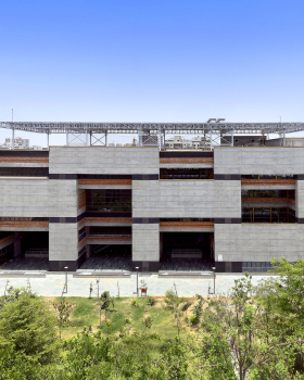 艾哈迈达巴德大学中心丨印度丨Stephane Paumier Architects