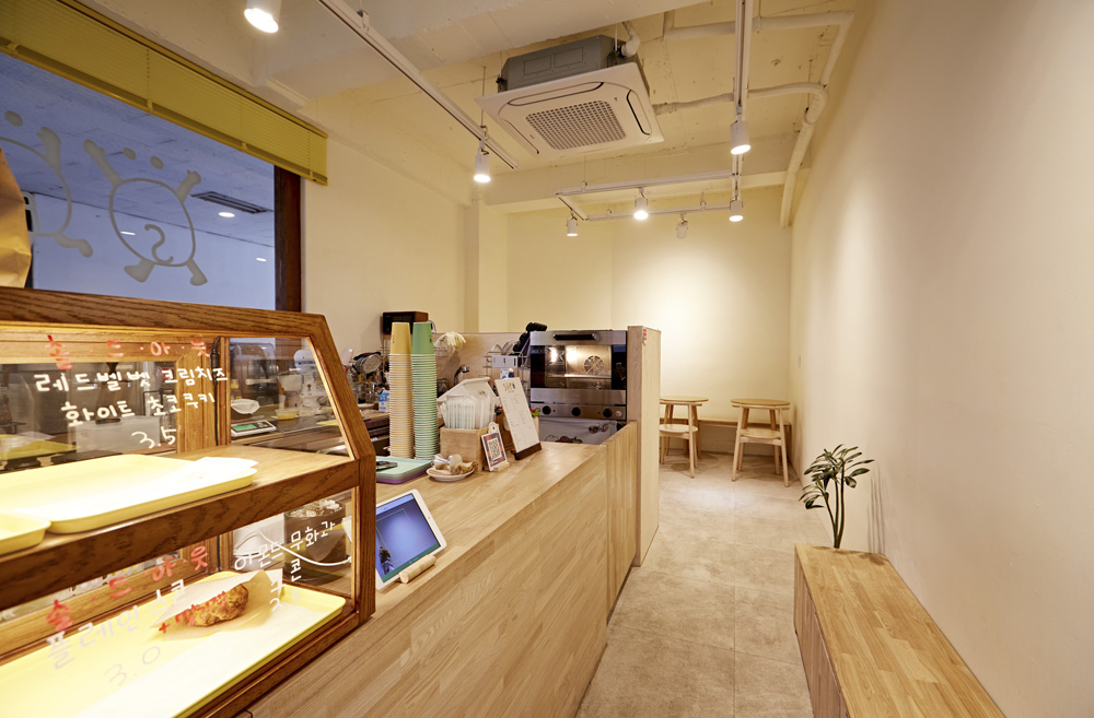 首尔 7 坪小空间，打造温馨治愈系咖啡馆-3