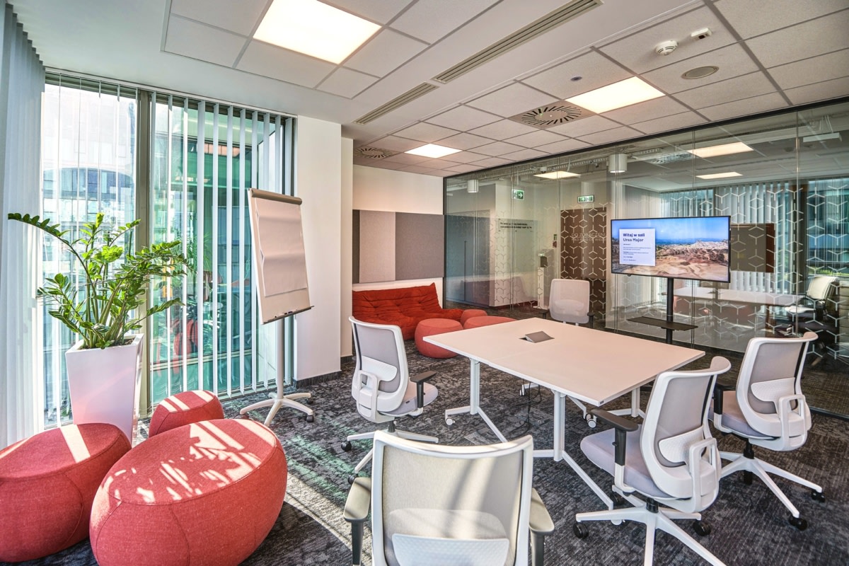 华沙保密制药公司办公室设计丨波兰华沙丨Massive Design-20