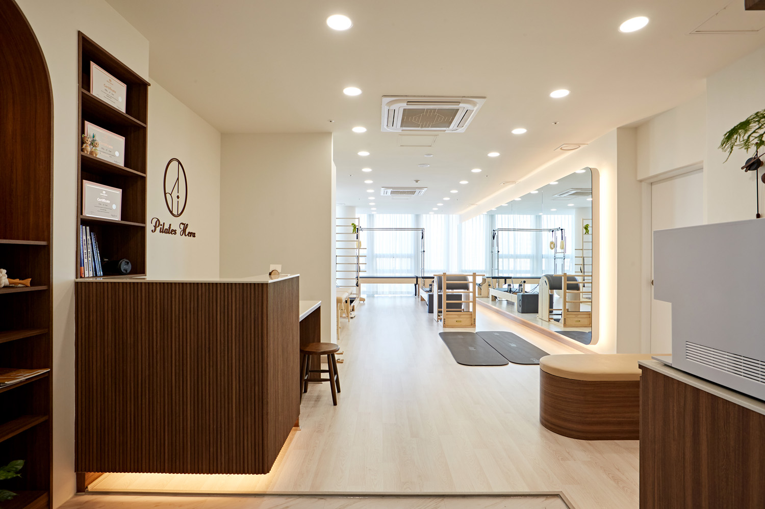 18 度温暖 | 白色与木质的和谐交融-2