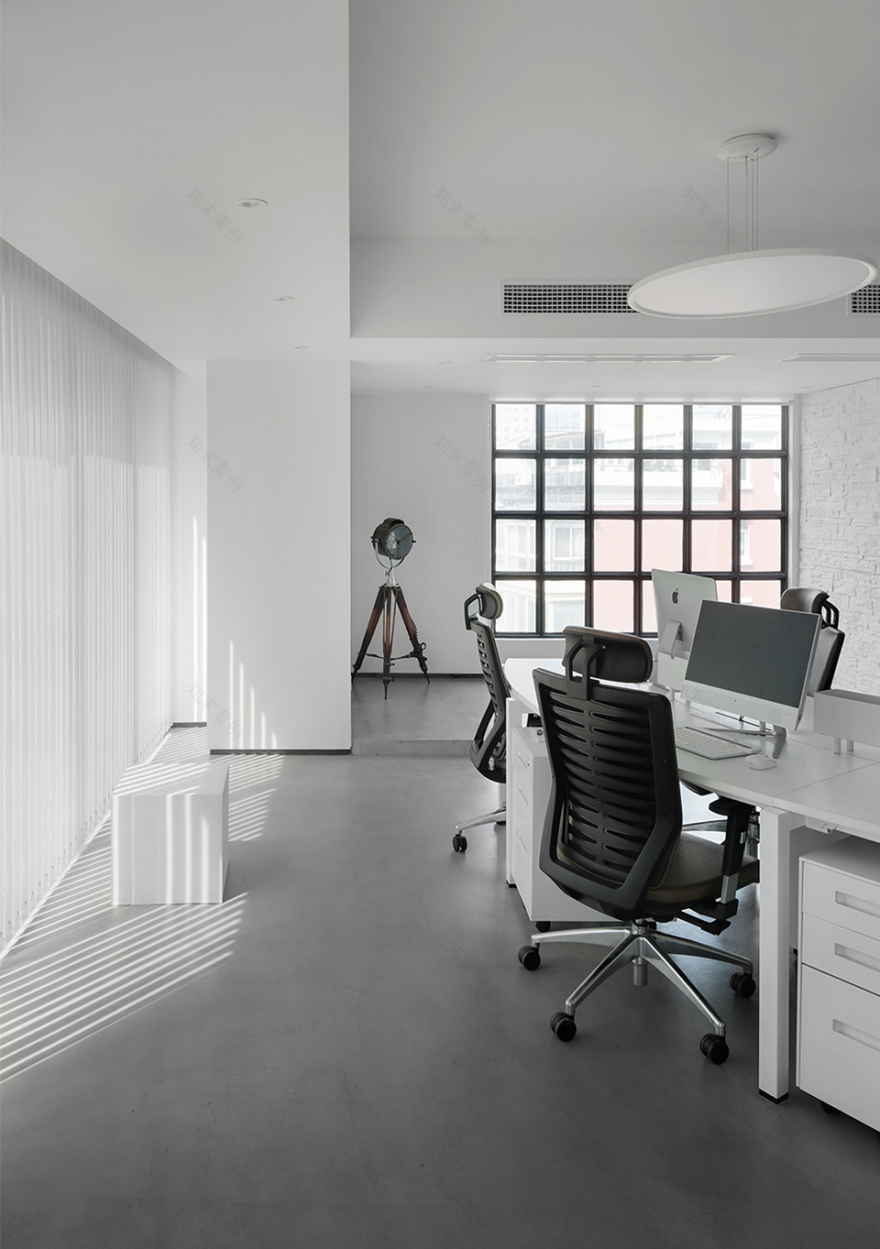 三千服饰办公室,南京 / 反几建筑-22