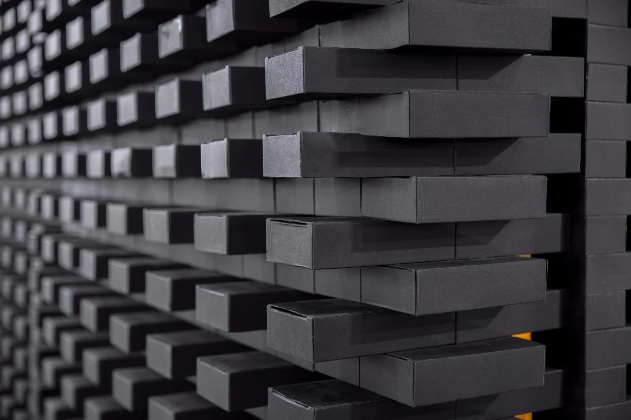 积粟社“粮仓”主题展示空间：72865个黑砖与9909个光盒子-21