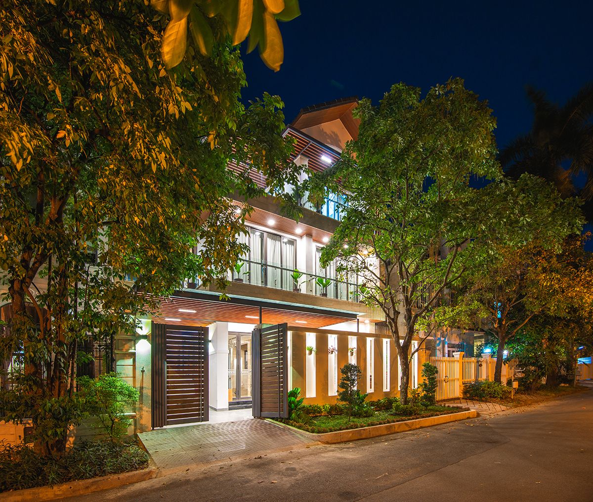 风和日丽的新家 · Phú Mỹ Hưng 三层住宅设计-35