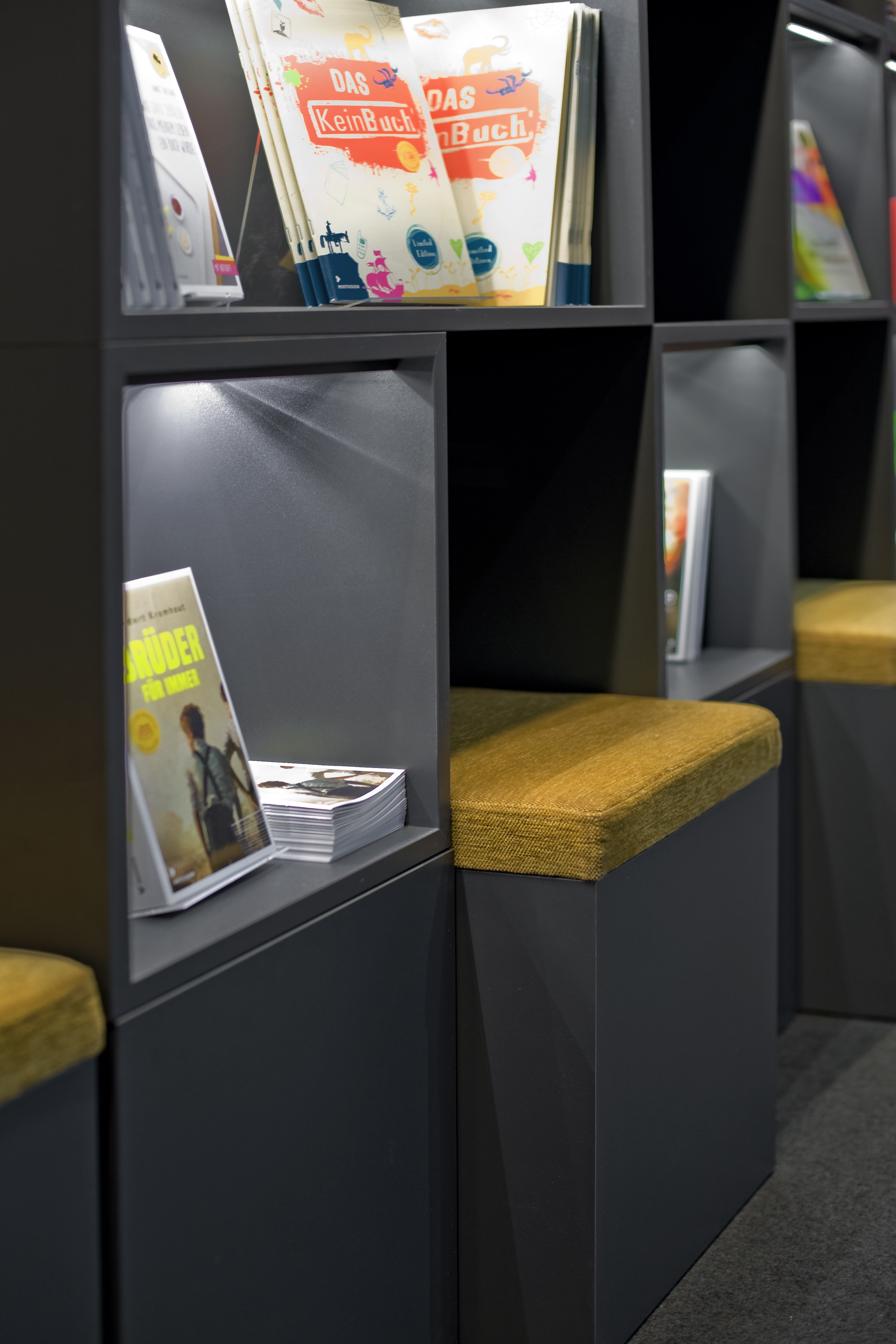 梦幻书海 | 2016 法兰克福书展 MIXTVISION 展台设计-9