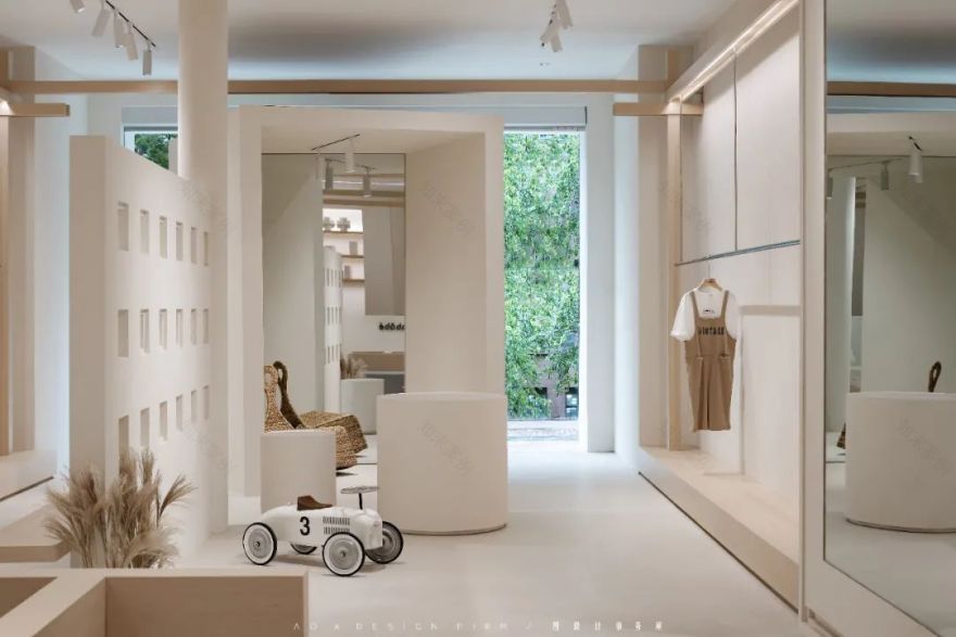 打破重组构建新秩序,南京 100㎡童装店设计展示创新空间美学-42