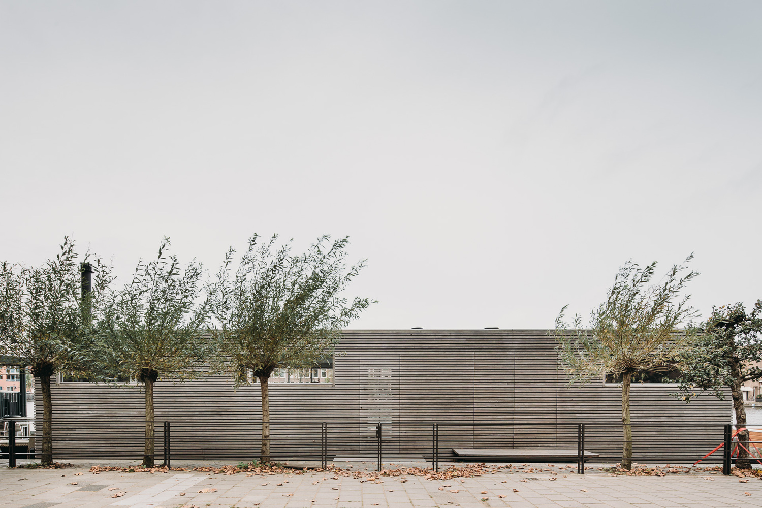 Energy Neutral Floating Villa ‘Haarlem Shuffle’  vanOmmeren-95