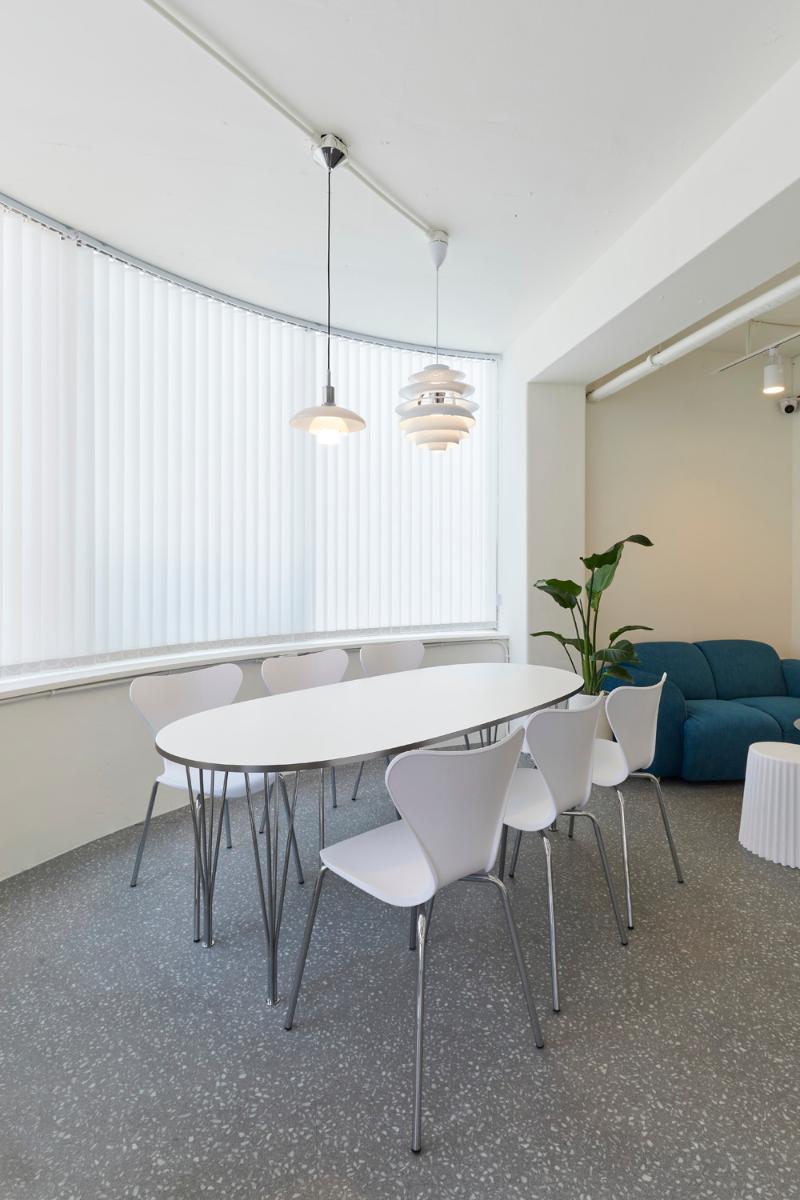 简约白色调 17 坪咖啡馆设计-7