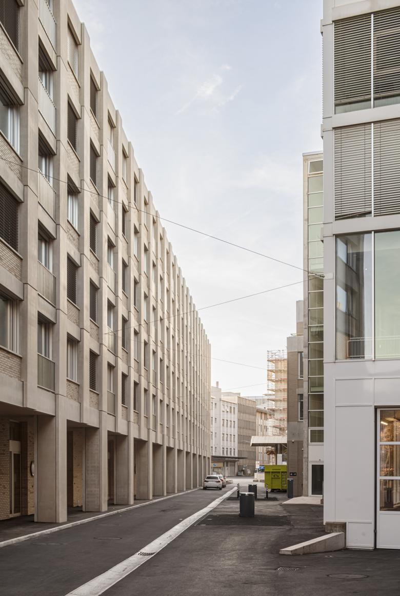 埃门塞塔尔广场四分之一丨瑞士丨Lussi+Partner-16