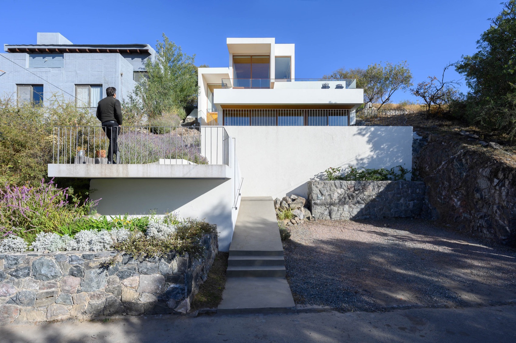 岩石中的住宅丨西班牙丨Arq. Christian Schlatter-5