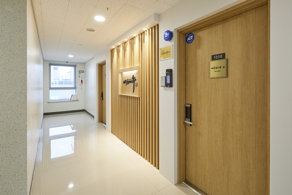 36 坪简约风税务会计办公室设计-13