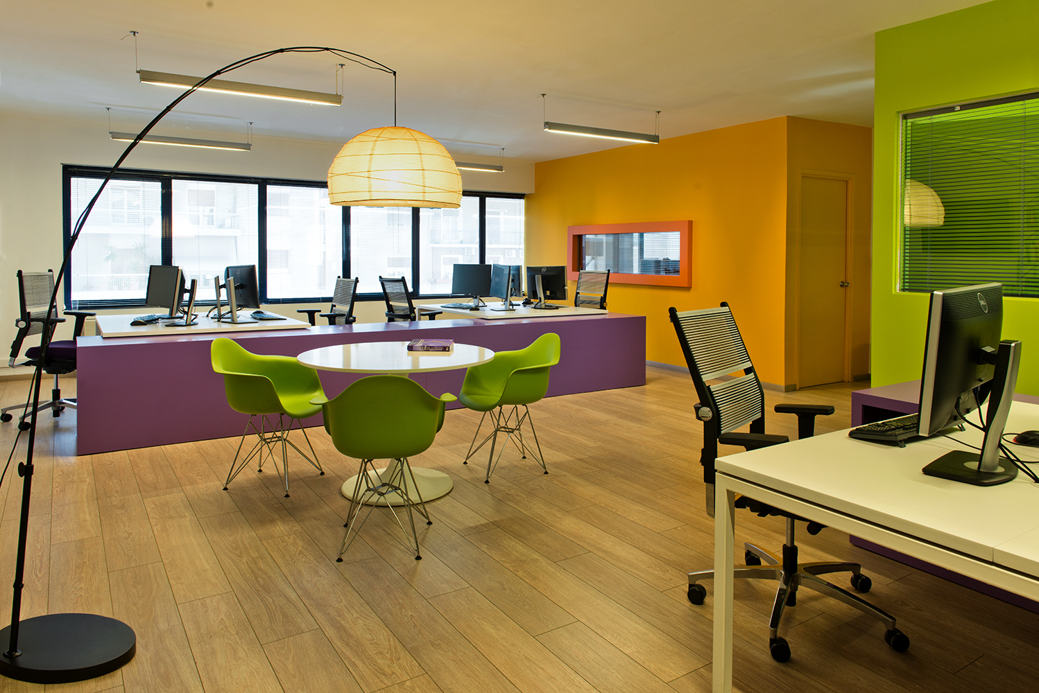 Softomotive 软件公司办公室翻新-19