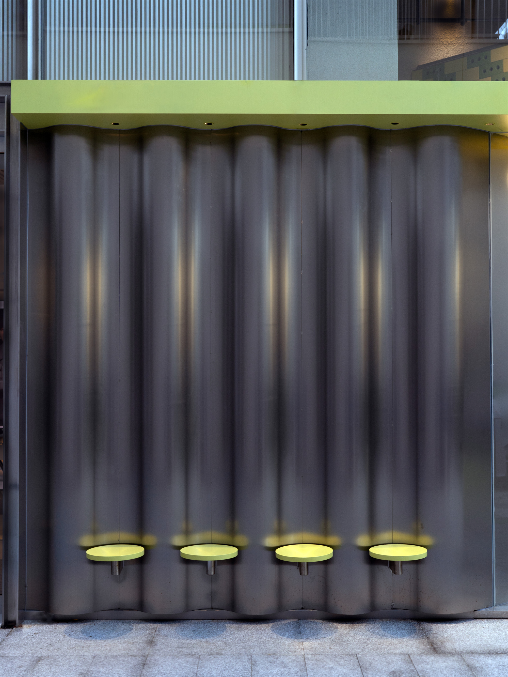 转角橱窗立面丨中国深圳丨不忿工作室-6