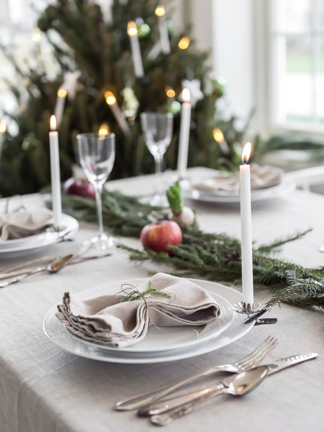 瑞典斯德哥尔摩冬季小屋的节日装饰-18