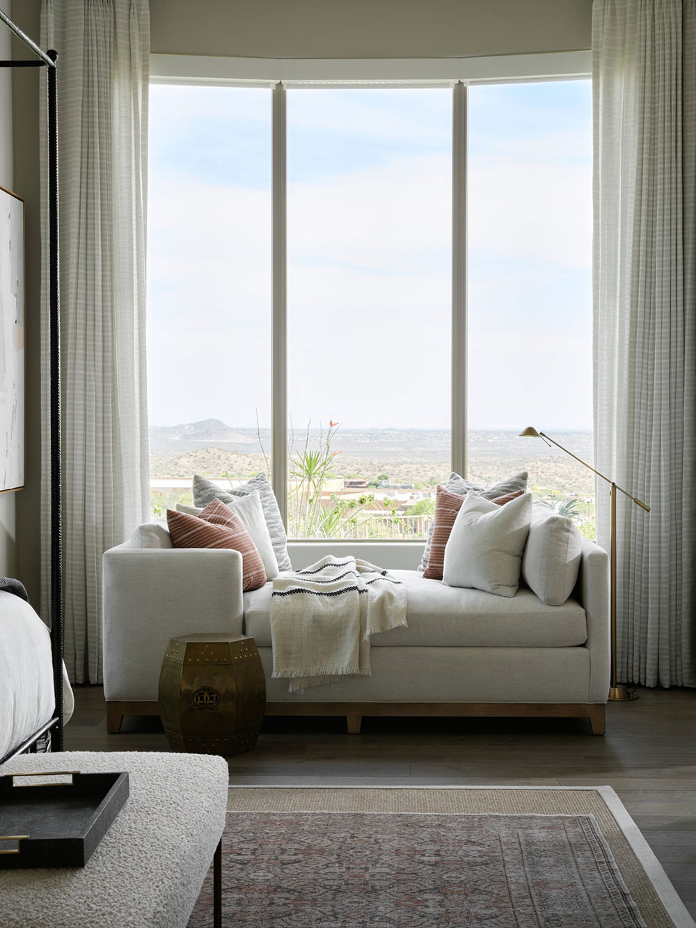 优雅沙漠度假屋，自然色彩与现代美学的完美融合-16