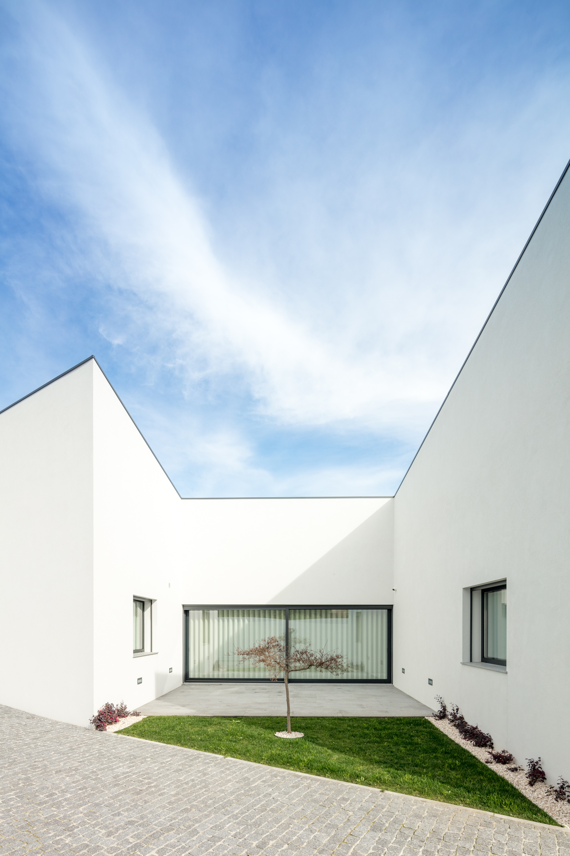 卡萨 NM丨Zegnea Grupo-19