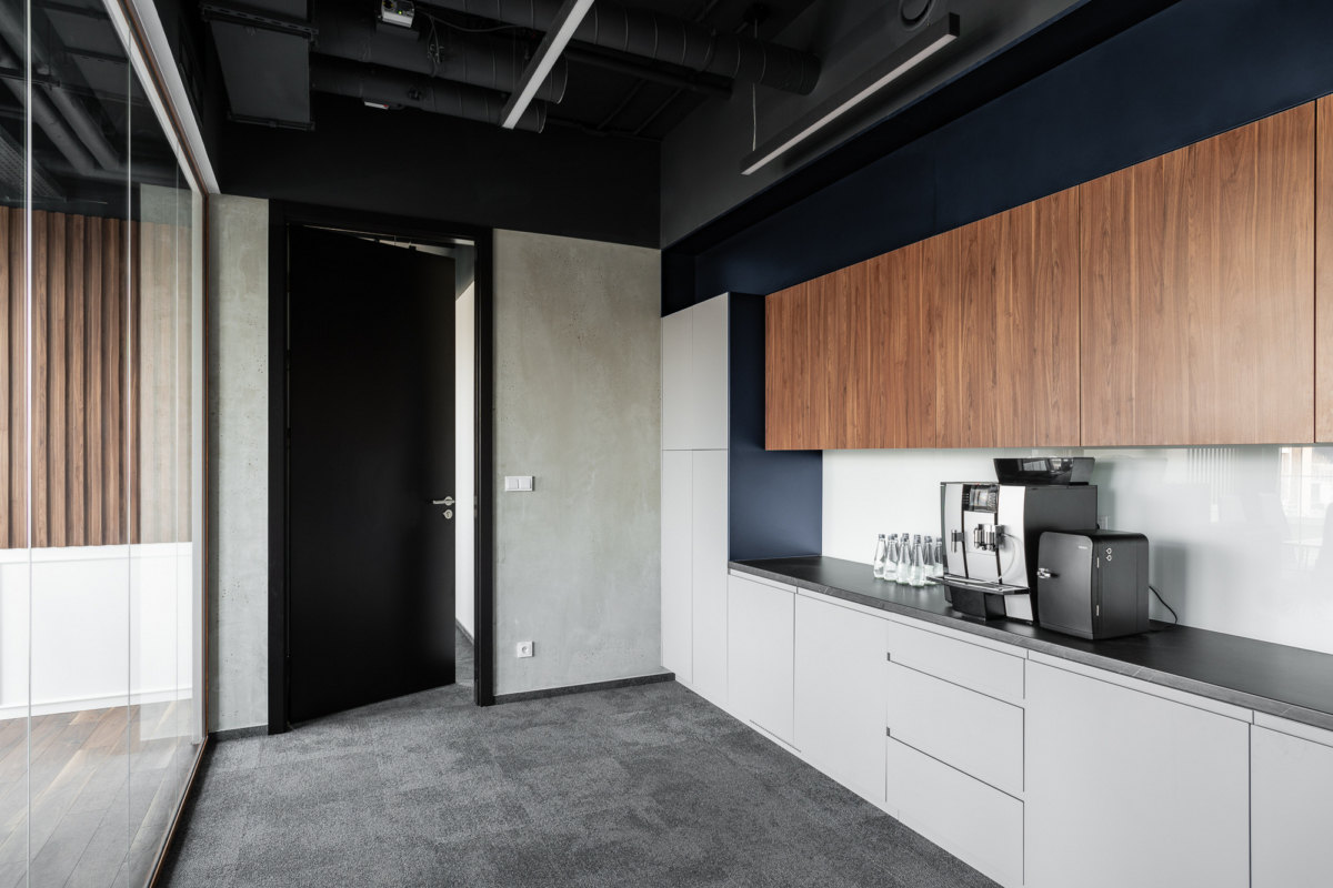 波兰华沙 Ożóg Tomczykowski 律师事务所办公室设计-18