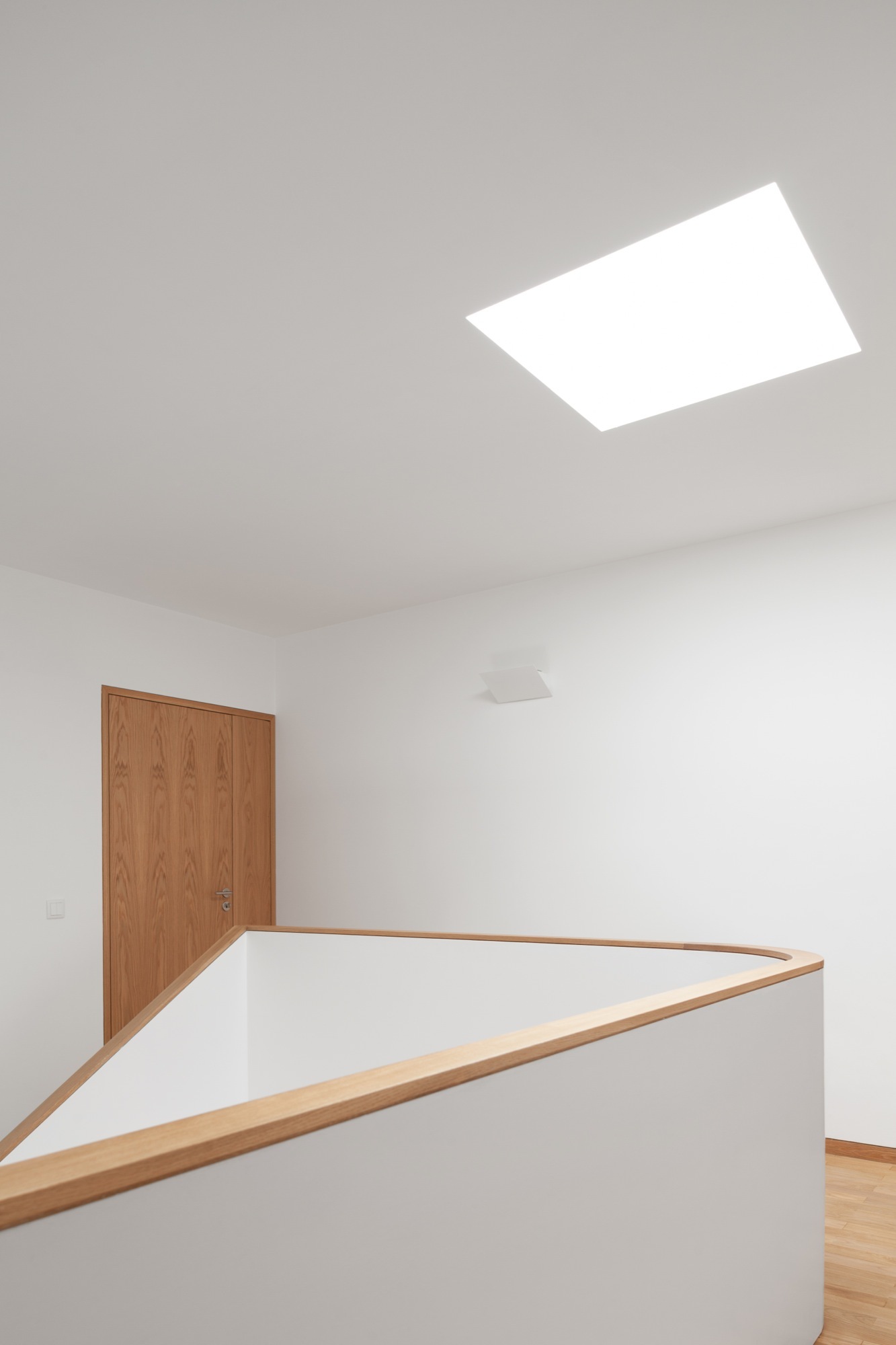 葡萄牙 Agueda 住宅——地形与空间的完美融合-31